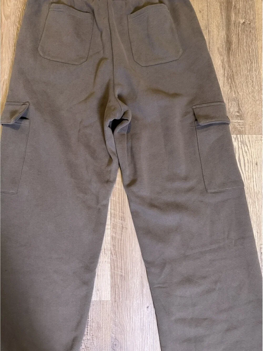 Fashion Nova Mens XL Charcoal Gray GOAT Wide Leg Cargo Sweatpants Fleece Raw Hem